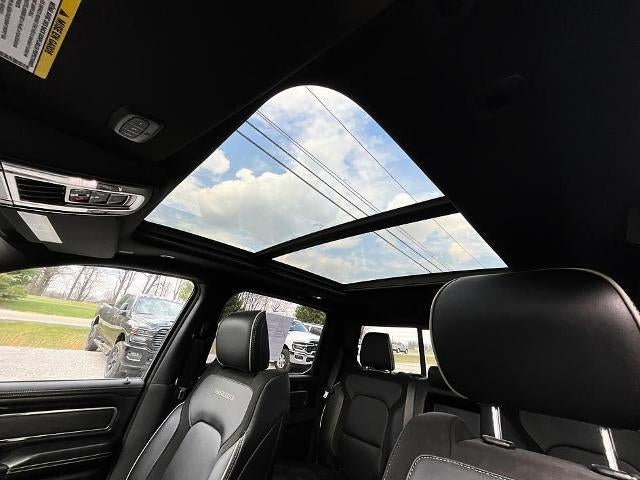 2022 RAM 1500 Laramie 4x4 Crew Cab 5'7" Box