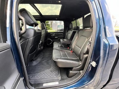 2022 RAM 1500 Laramie 4x4 Crew Cab 5'7" Box