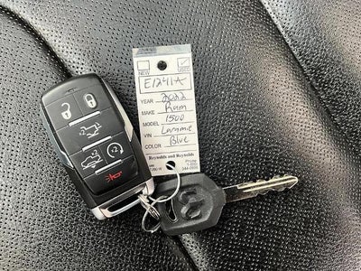 2022 RAM 1500 Laramie 4x4 Crew Cab 5'7" Box