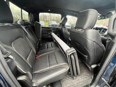 2022 RAM 1500 Laramie 4x4 Crew Cab 5'7" Box