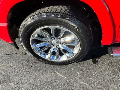 2022 RAM 1500 Laramie 4x4 Crew Cab 5'7" Box