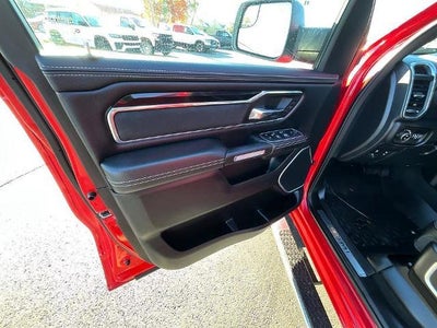 2022 RAM 1500 Laramie 4x4 Crew Cab 5'7" Box