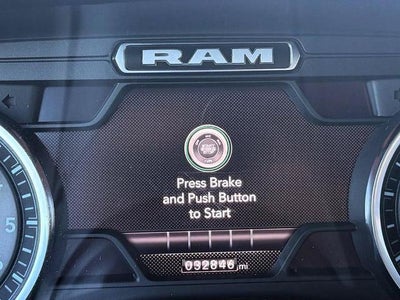 2022 RAM 1500 Laramie 4x4 Crew Cab 5'7" Box