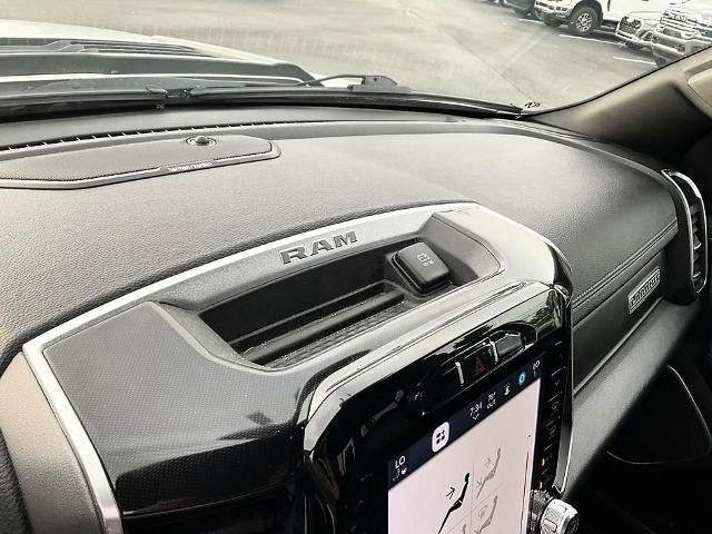 2022 RAM 1500 Laramie 4x4 Crew Cab 5'7" Box