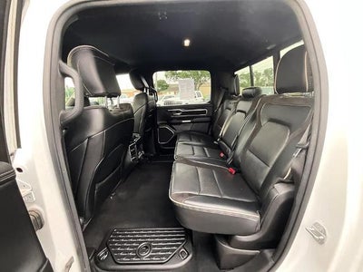 2022 RAM 1500 Laramie 4x4 Crew Cab 5'7" Box
