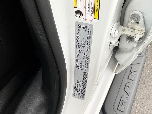 2022 RAM 1500 Laramie 4x4 Crew Cab 5'7" Box