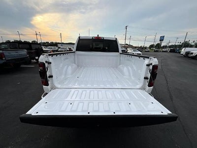 2022 RAM 1500 Laramie 4x4 Crew Cab 5'7" Box
