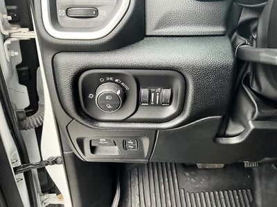 2022 RAM 1500 Laramie 4x4 Crew Cab 5'7" Box