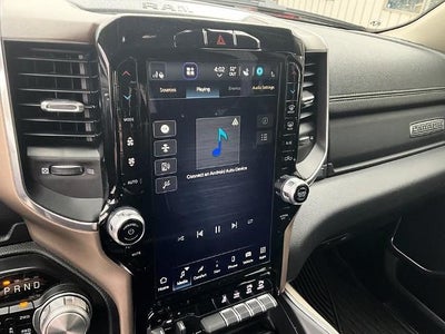 2022 RAM 1500 Laramie 4x4 Crew Cab 5'7" Box