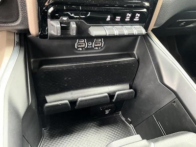 2022 RAM 1500 Laramie 4x4 Crew Cab 5'7" Box