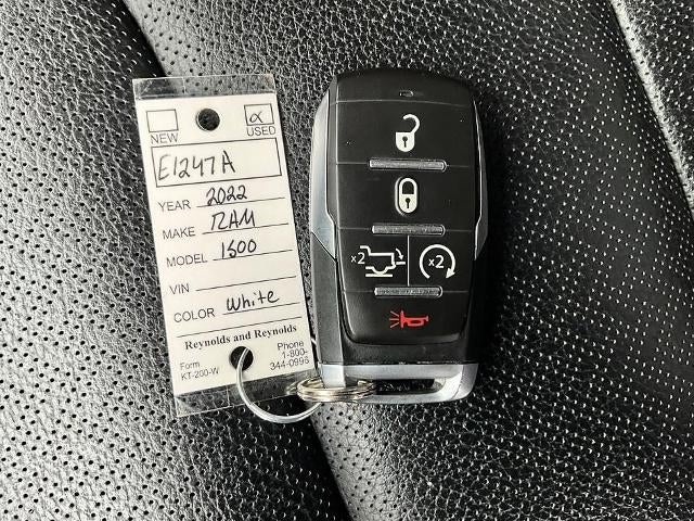 2022 RAM 1500 Laramie 4x4 Crew Cab 5'7" Box