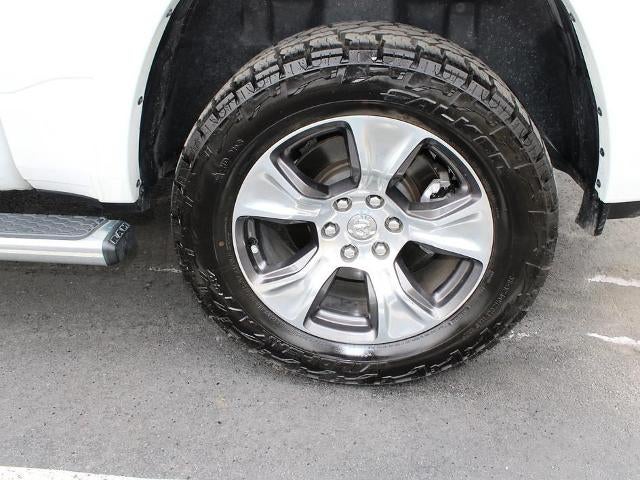 2022 RAM 1500 Laramie 4x4 Crew Cab 5'7" Box