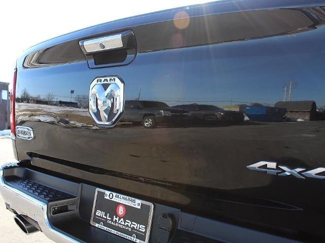 2019 RAM 1500 Longhorn 4x4 Crew Cab 5'7" Box