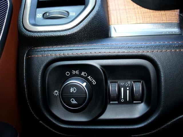 2019 RAM 1500 Longhorn 4x4 Crew Cab 5'7" Box