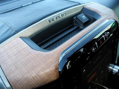 2019 RAM 1500 Longhorn 4x4 Crew Cab 5'7" Box