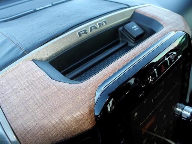 2019 RAM 1500 Longhorn 4x4 Crew Cab 5'7" Box