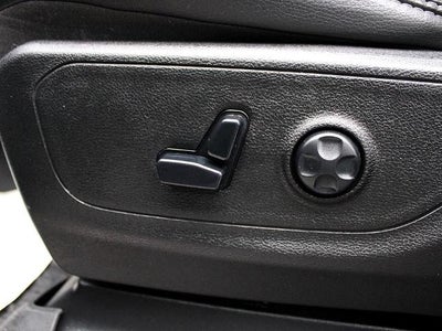 2020 RAM 1500 Rebel 4x4 Crew Cab 5'7" Box