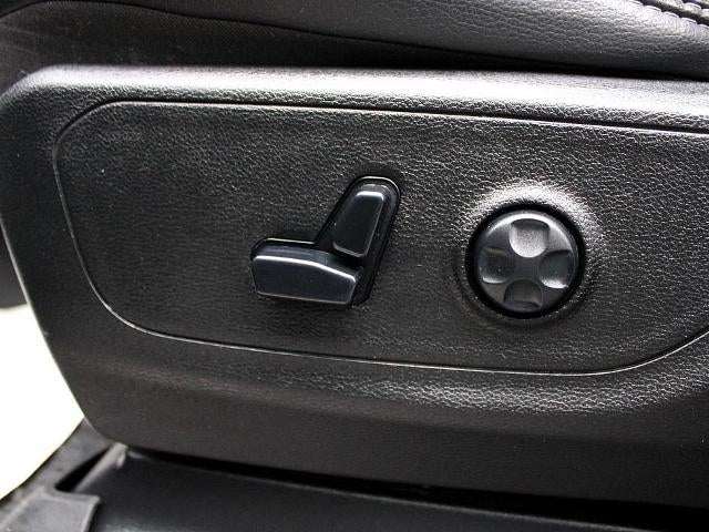 2020 RAM 1500 Rebel 4x4 Crew Cab 5'7" Box