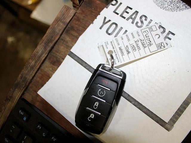 2022 RAM 1500 Rebel 4x4 Crew Cab 5'7" Box