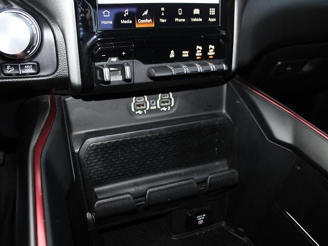 2022 RAM 1500 Rebel 4x4 Crew Cab 5'7" Box