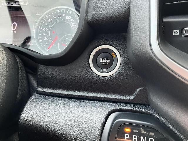 2020 RAM 1500 Big Horn 4x4 Crew Cab 6'4" Box