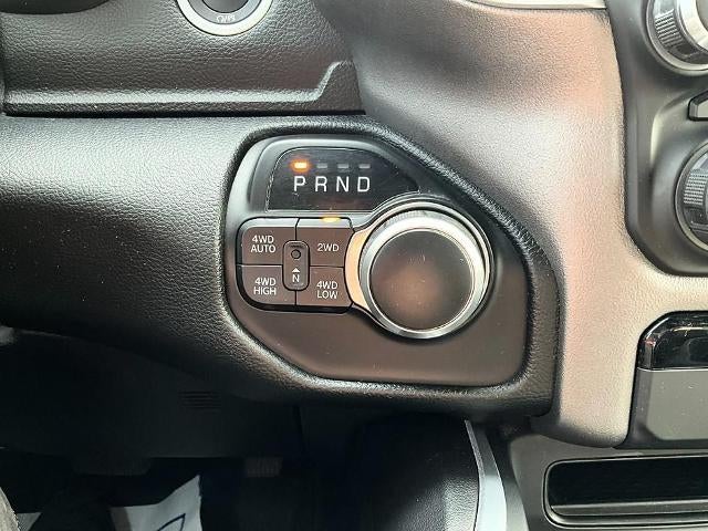 2020 RAM 1500 Big Horn 4x4 Crew Cab 6'4" Box