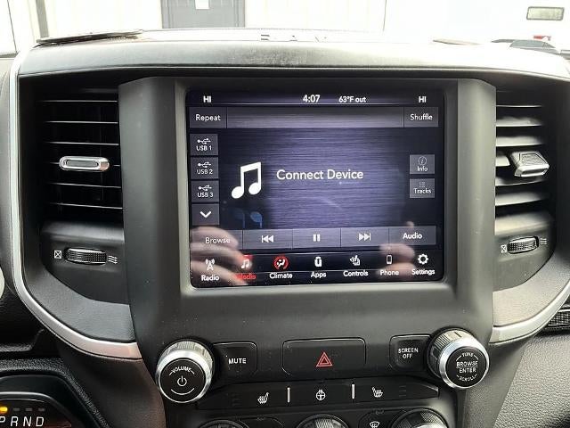 2020 RAM 1500 Big Horn 4x4 Crew Cab 6'4" Box