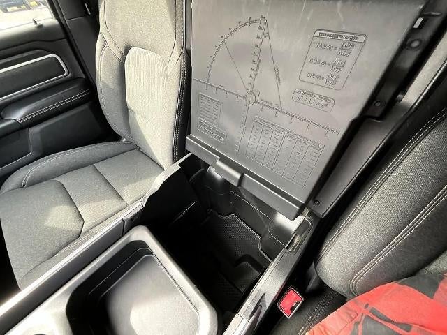 2020 RAM 1500 Big Horn 4x4 Crew Cab 6'4" Box