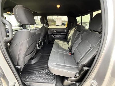 2020 RAM 1500 Big Horn 4x4 Crew Cab 6'4" Box