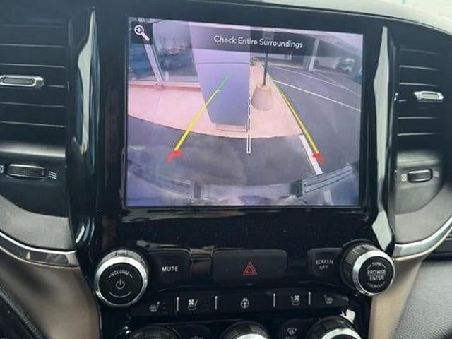 2019 RAM 1500 Laramie 4x4 Crew Cab 6'4" Box
