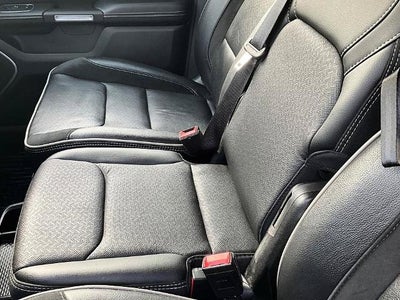 2022 RAM 1500 Laramie 4x4 Crew Cab 6'4" Box