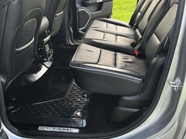 2022 RAM 1500 Laramie 4x4 Crew Cab 6'4" Box
