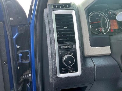 2009 Dodge Ram 1500 2WD Crew Cab 5.6 Ft Box SLT