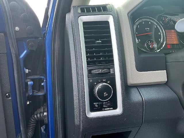 2009 Dodge Ram 1500 2WD Crew Cab 5.6 Ft Box SLT