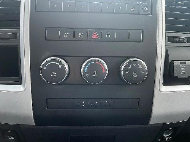 2009 Dodge Ram 1500 2WD Crew Cab 5.6 Ft Box SLT