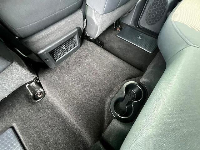 2009 Dodge Ram 1500 2WD Crew Cab 5.6 Ft Box SLT