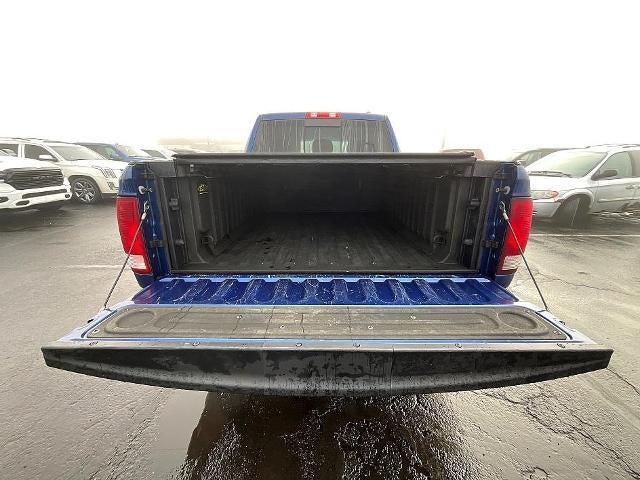 2009 Dodge Ram 1500 2WD Crew Cab 5.6 Ft Box SLT