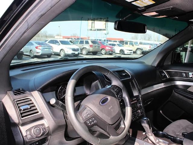 2017 Ford Explorer XLT FWD