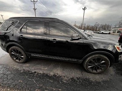 2017 Ford Explorer XLT FWD