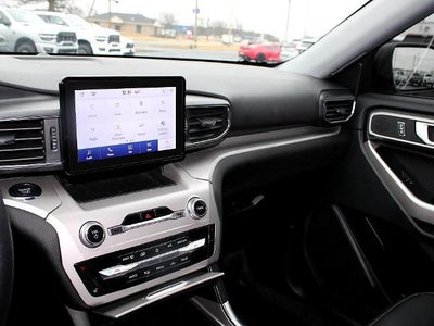 2023 Ford Explorer XLT 4WD