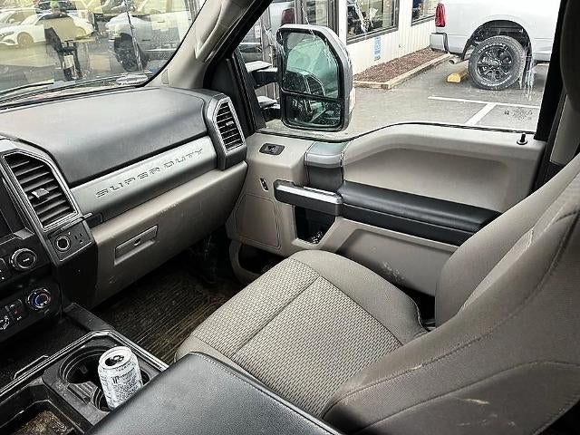 2022 Ford Super Duty F-250 SRW XLT 4WD Crew Cab 6.75' Box