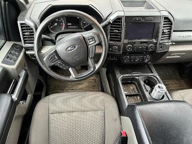 2022 Ford Super Duty F-250 SRW XLT 4WD Crew Cab 6.75' Box