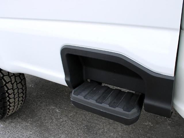 2023 Ford Super Duty F-250 SRW XL 4WD Crew Cab 6.75' Box