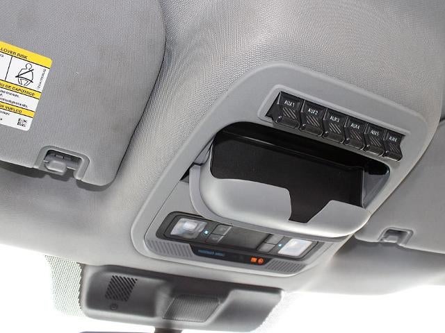 2023 Ford Super Duty F-250 SRW XL 4WD Crew Cab 6.75' Box