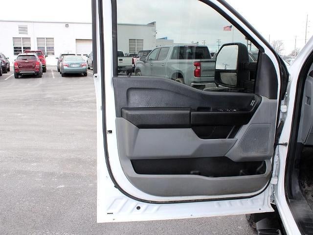 2023 Ford Super Duty F-250 SRW XL 4WD Crew Cab 6.75' Box