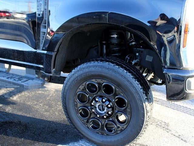 2024 Ford Super Duty F-250 SRW LARIAT 4WD Crew Cab 6.75' Box