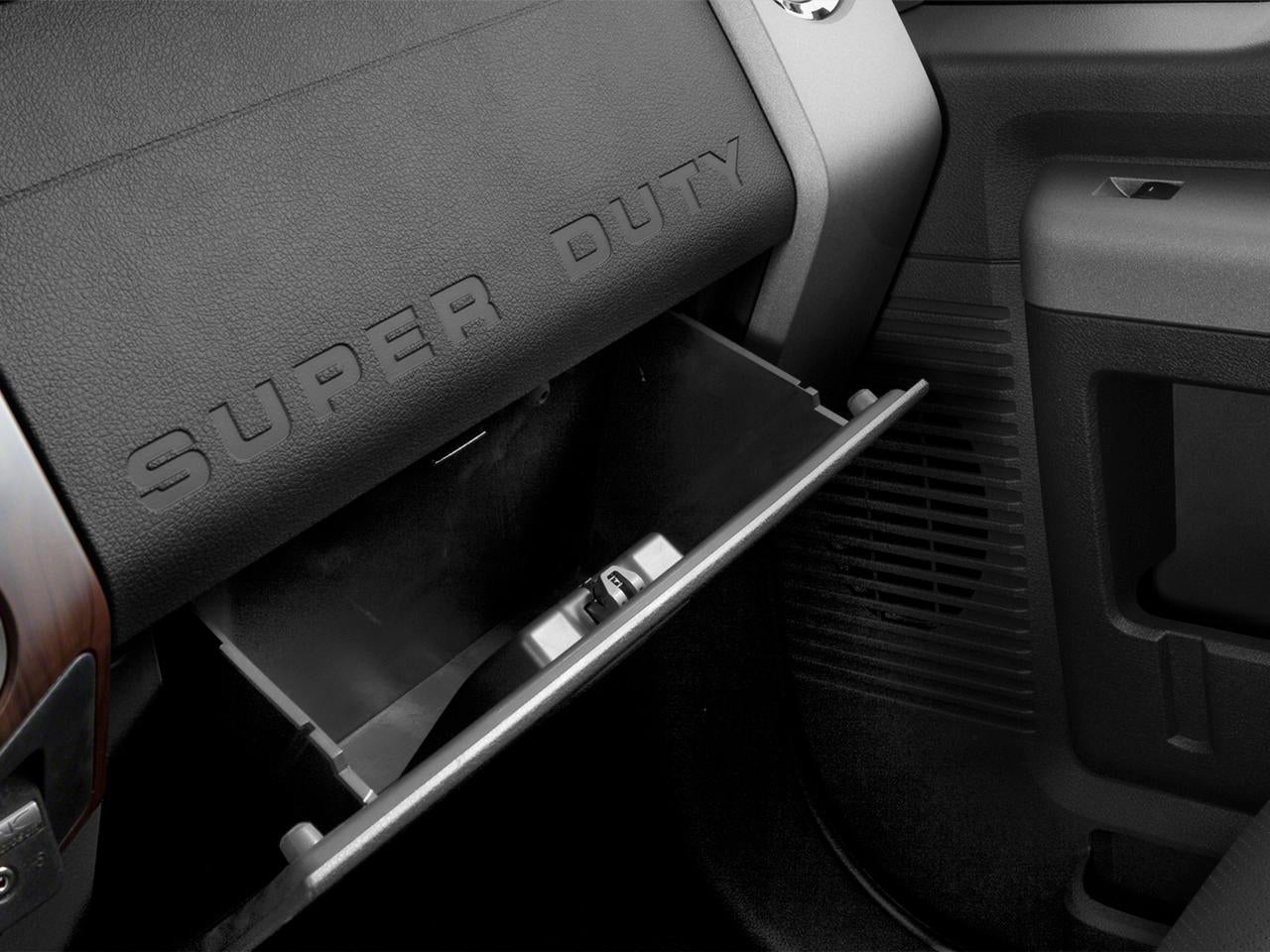 2016 Ford Super Duty F-250 SRW 4WD Crew Cab 6-3/4 Ft Box Lariat