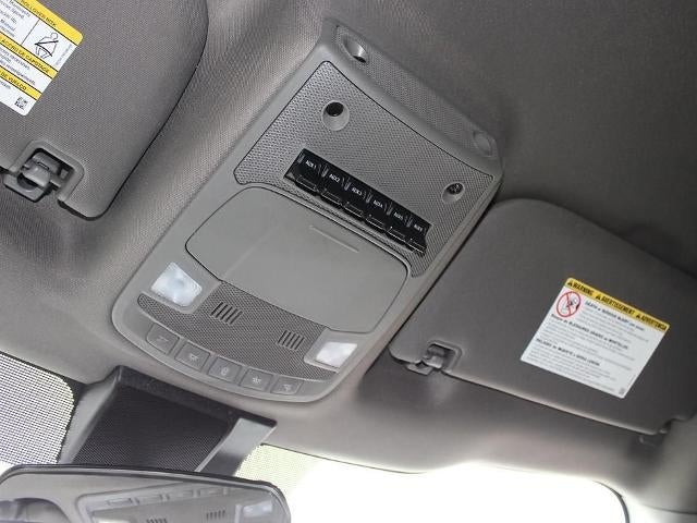 2022 Ford Super Duty F-250 SRW XLT 4WD Crew Cab 6.75' Box