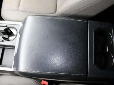 2022 Ford Super Duty F-250 SRW XLT 4WD Crew Cab 6.75' Box