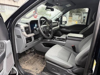 2023 Ford Super Duty F-350 SRW XLT 4WD Crew Cab 6.75' Box